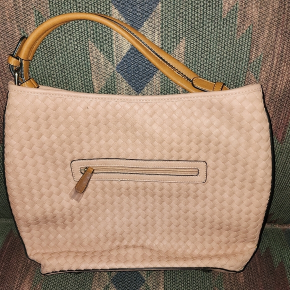 NWOT simply Noelle Gorgeous Large NEW BAG! Fawn beige - Picture 2 of 7